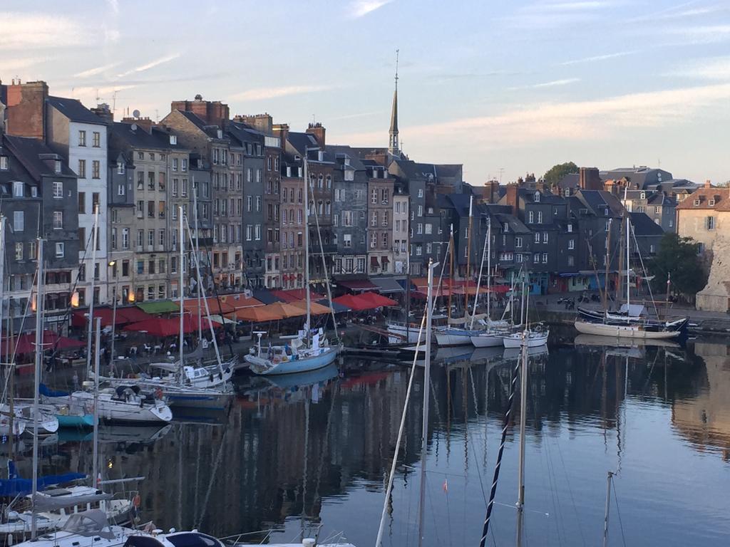 La Poupardoise Hotel Honfleur Exterior photo